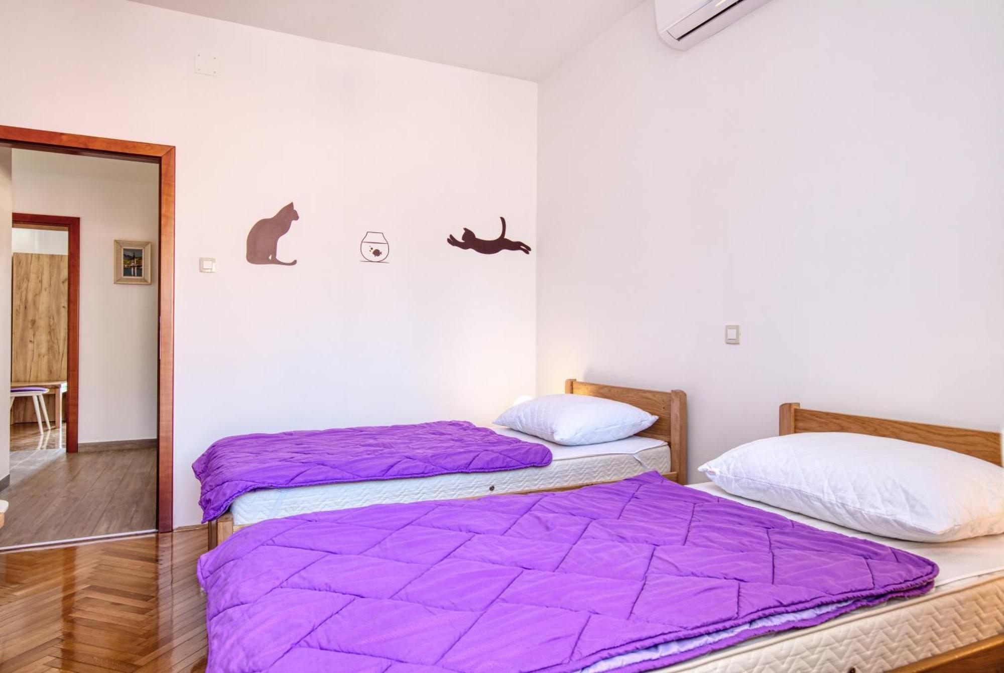 Family Friendly Seaside Apartments Brodarica, Sibenik - 4833 Brodarica  Quarto foto