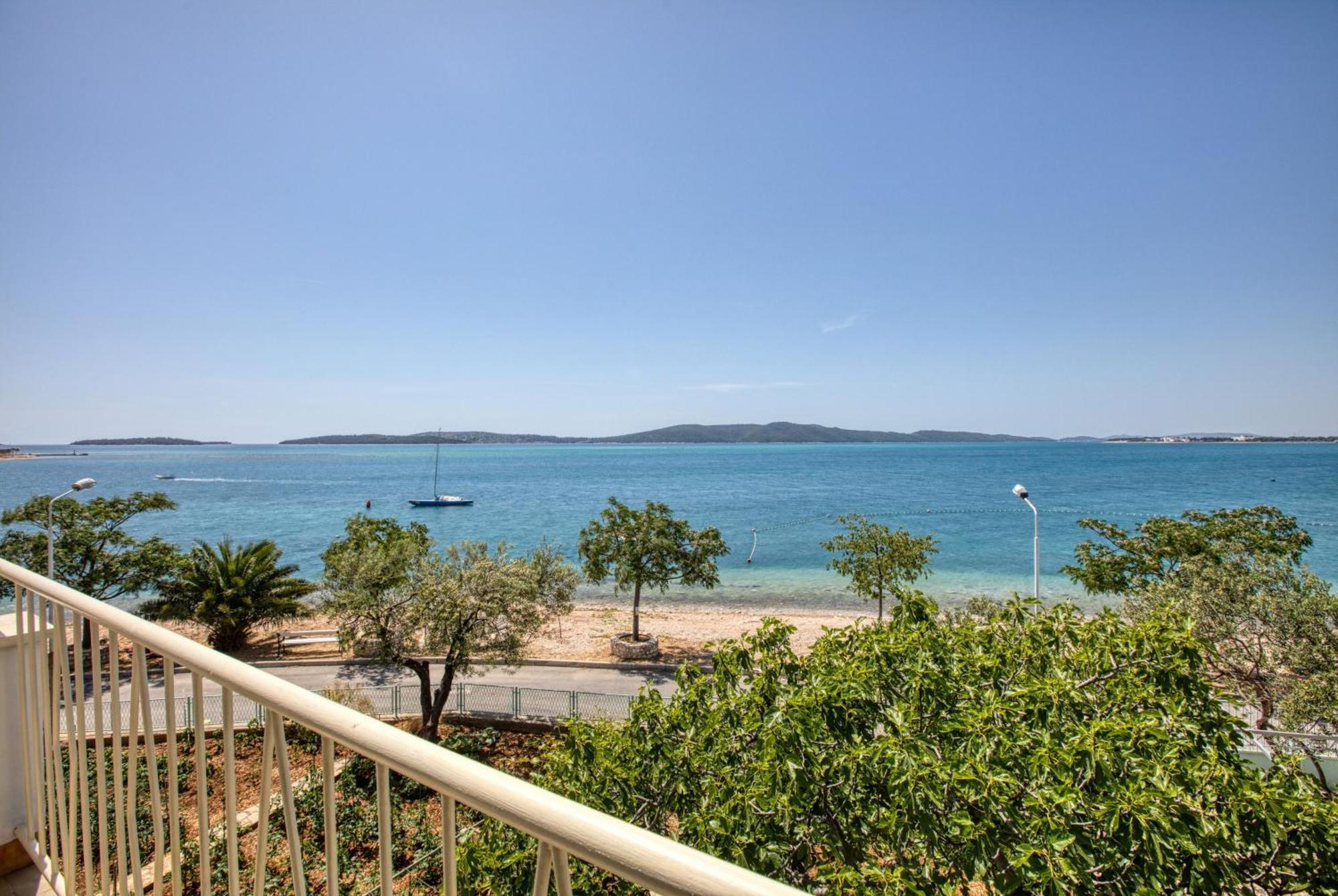 Family Friendly Seaside Apartments Brodarica, Sibenik - 4833 Brodarica  Exterior foto